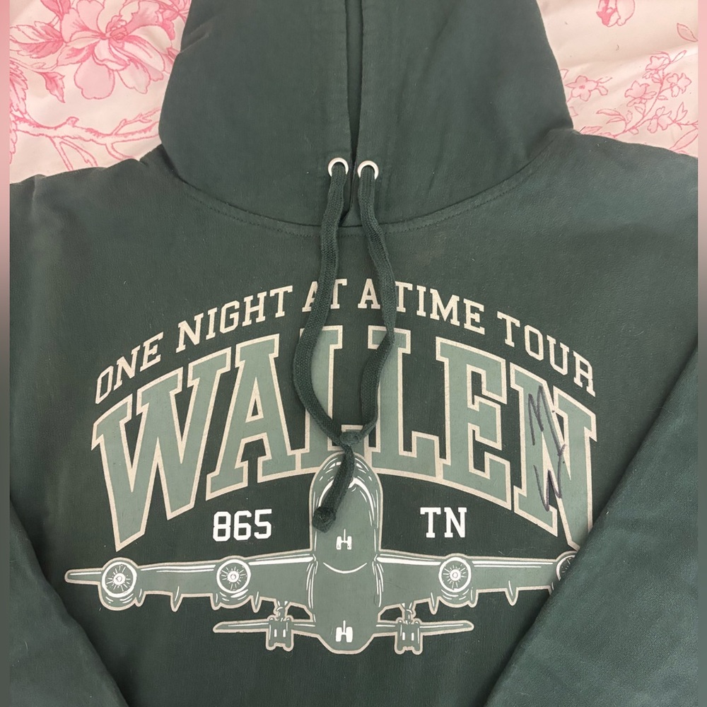 Authentic Morgan Wallen “One night at a time tour” Merch *SIGNED*